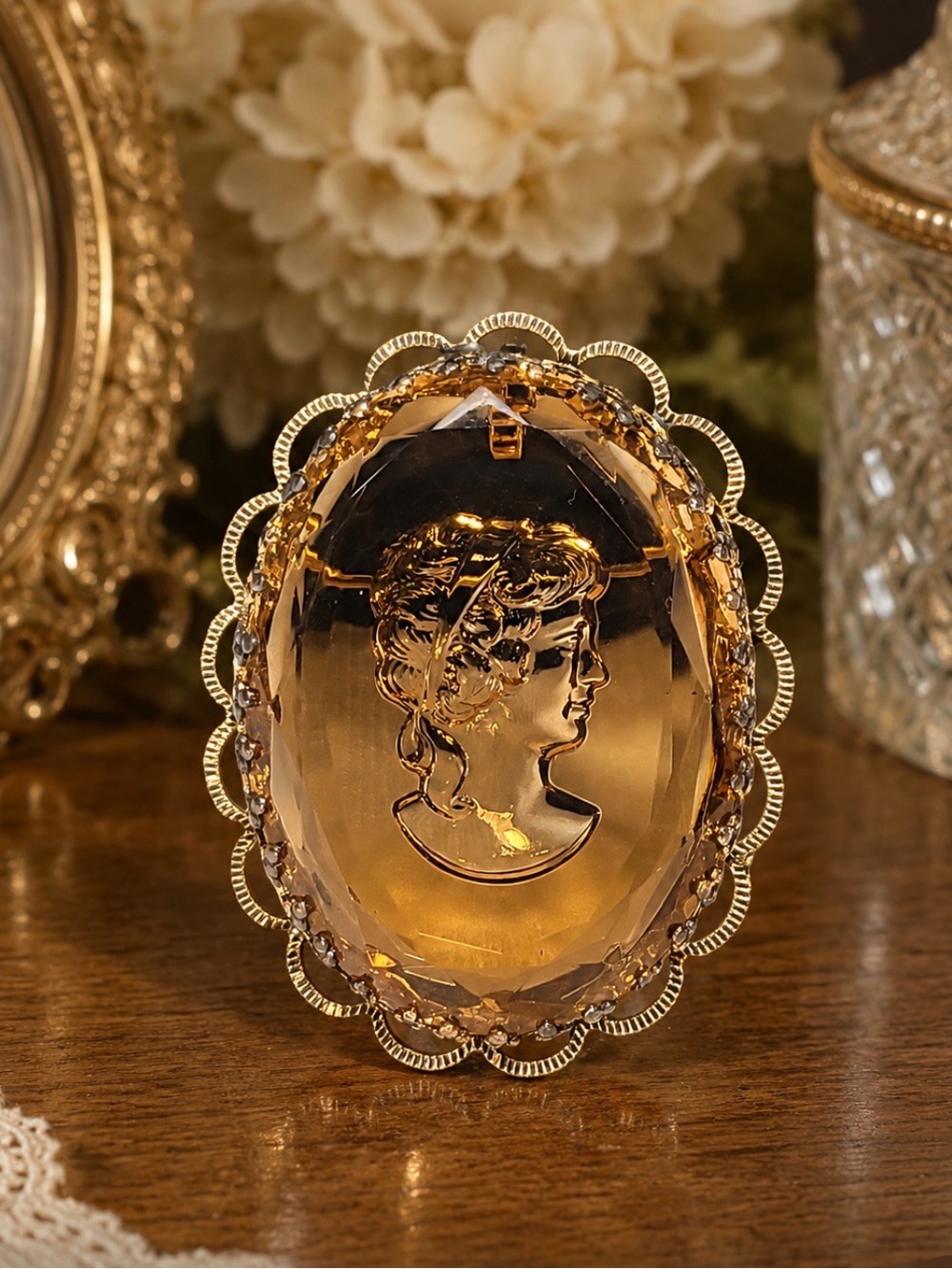 W. GERMANY Vintage Victorian-Style Amber Intaglio Glass Cameo Brooch/Pendant